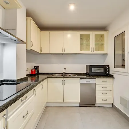 Apartamento Vacation I Banus Waterfront Penthouse Marina, Sea View, Beachfront *