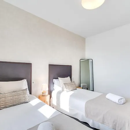 Apartment Vacation I Banus Waterfront Penthouse Marina, Sea View, Beachfront